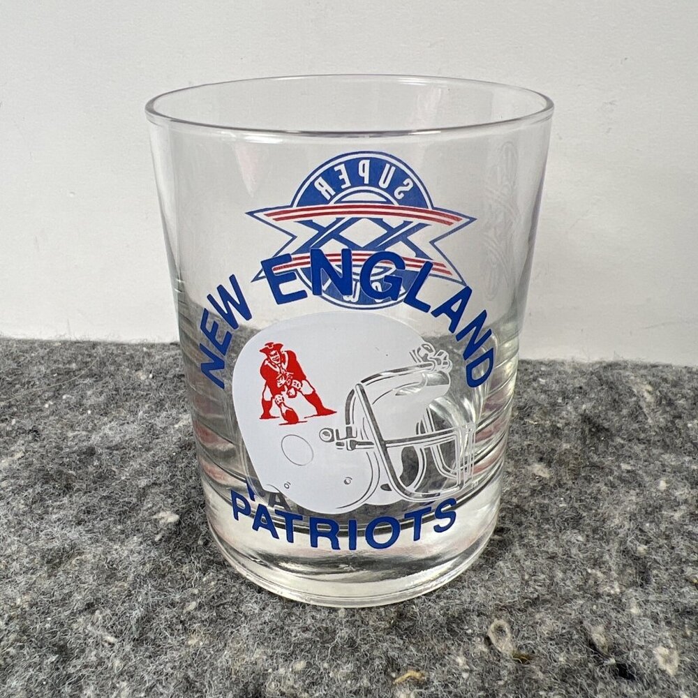 Vintage 1986 New England Patriots Super Bowl XX Champions Glass Tumbler Rocks